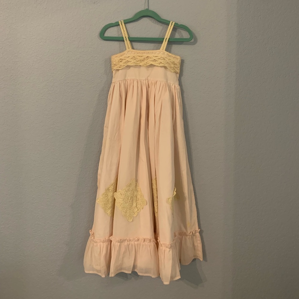 Well dressed wolf pink maxi size 4